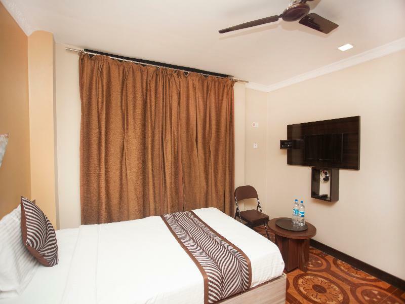 Oyo 343 Pop Life Hotel Banke Extérieur photo